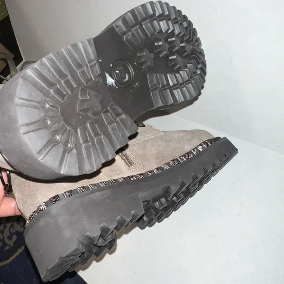 Vince Camuto Levonia Studded Suede Moto Boots NWOT! - Picture 13 of 13